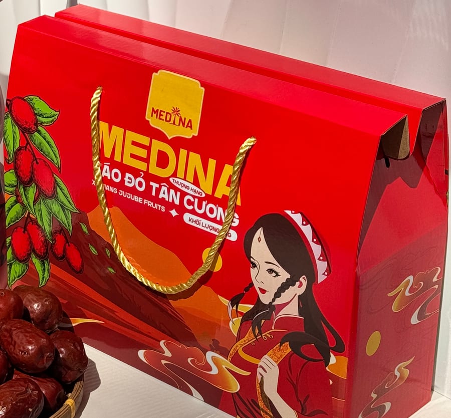 Hộp quà táo đỏ Tân Cương Medina có quai xách